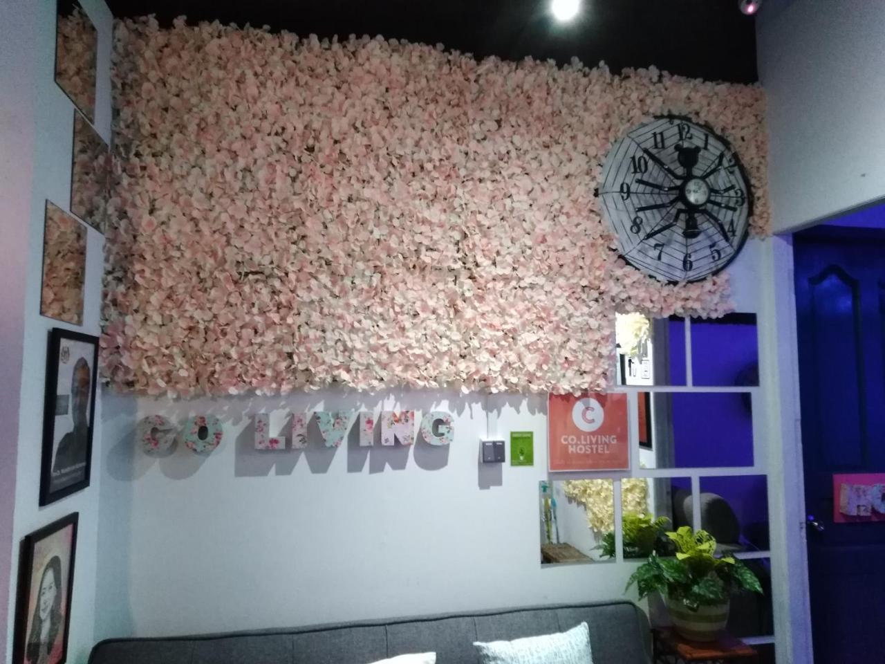Co.Living Hostel Bandar Seri Begawan Exterior photo
