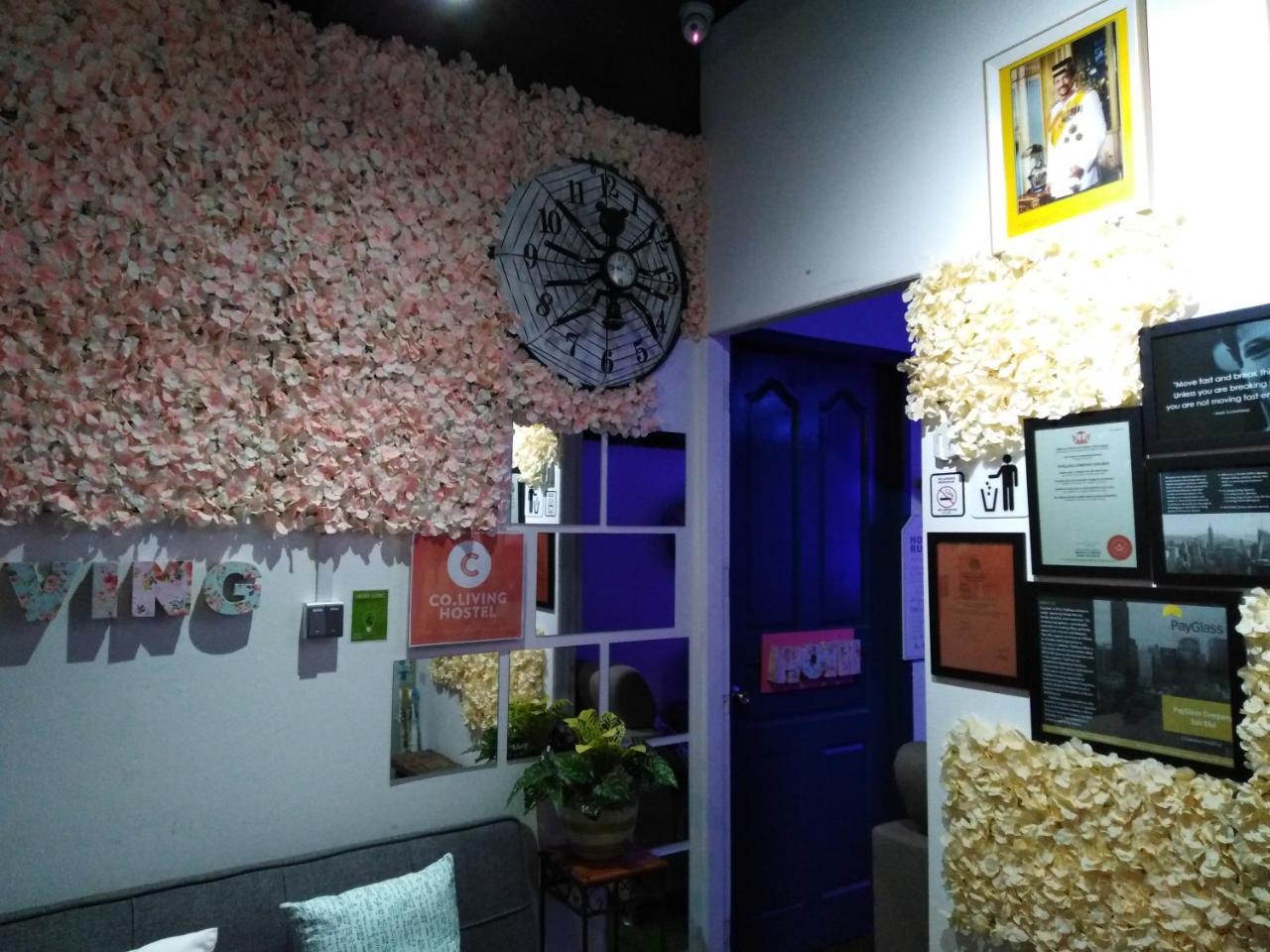 Co.Living Hostel Bandar Seri Begawan Exterior photo